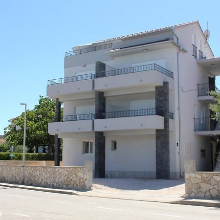 Apartmani Sara 2 Бетина Экстерьер фото