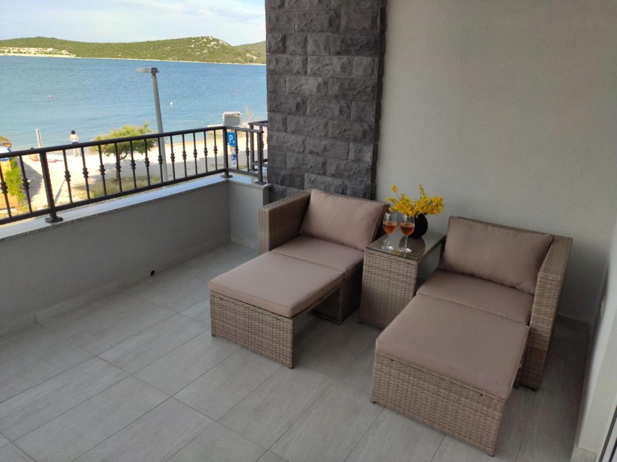 Apartmani Sara 2 Бетина Экстерьер фото